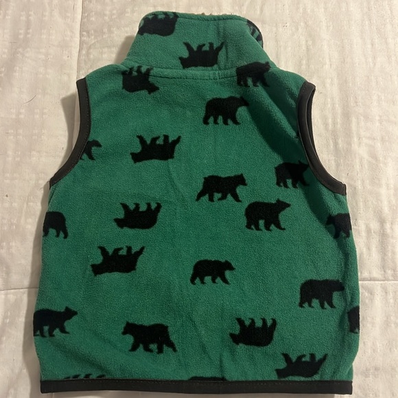 Carters Vest size 12 months green zips up with print super cute - Picture 3 of 3